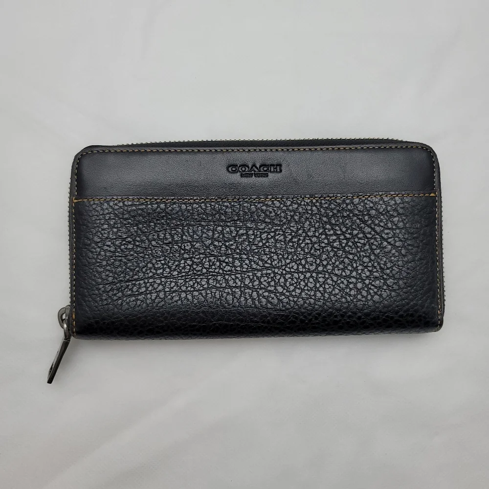 Coach Accordian Textured Leather Wallet - Picture 1 of 10